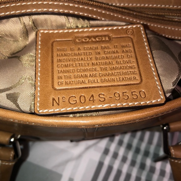 Coach purse!  Beautiful leather in med brown - Picture 10 of 10